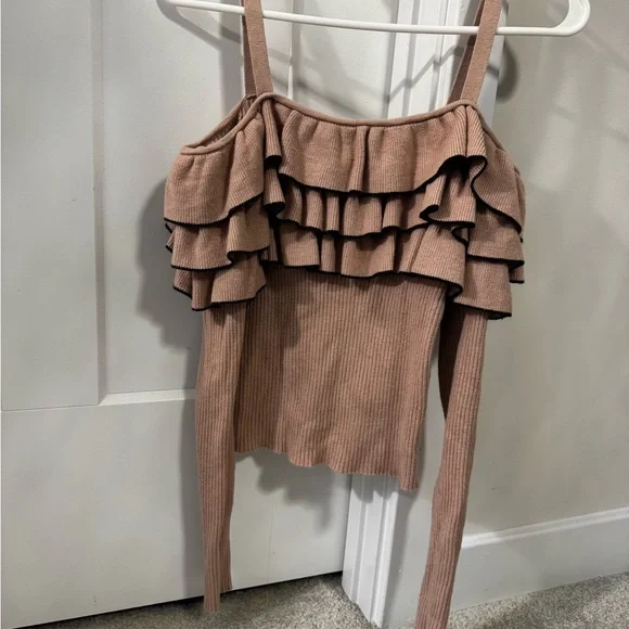 Forever 21 Pink Ruffled off shoulders  Blouse - Picture 2 of 4